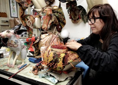 Frédérique Morrel dans son atelier. © Lionel Pagès