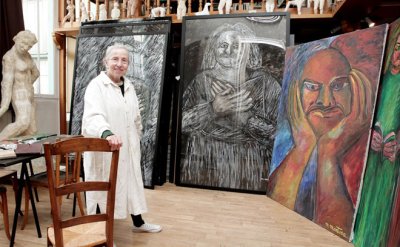 Martine Martine devant ses Balzac